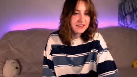 YummyPolly online show from September 13, 11:04 pm