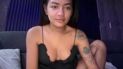 Goddes Renalyn online show from October 17, 8:39 am