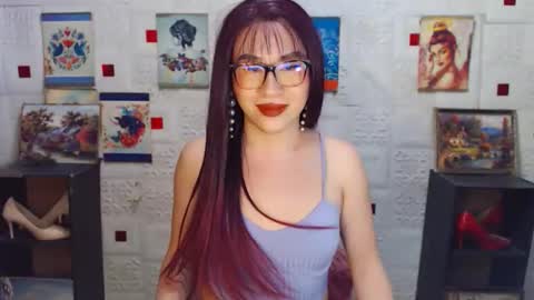 Snapshot of yumyumgreatcumts chatting on February 14, 4:09 am HOT CHLOE 3 online show from February 14, 4:09 am