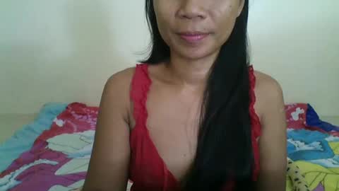 Snapshot of yuna_05 chatting on June 19, 3:49 pm yuna_05 online show from June 19, 3:49 pm
