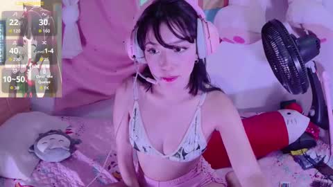 yuna_pink666 online show from November 11, 2:11 am