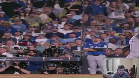 yungfalc online show from October 28, 5:00 am