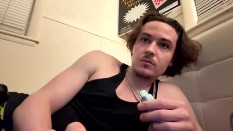 yungstudbev online show from April 6, 2:53 am