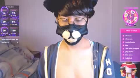 Snapshot of yuniorb chatting on November 7, 3:50 am the puppy boy online show from November 7, 3:50 am