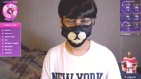 Snapshot of yuniorb chatting on November 19, 4:01 am the puppy boy online show from November 19, 4:01 am