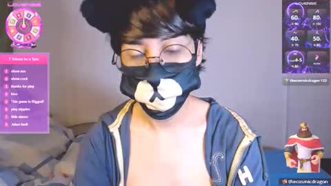 Snapshot of yuniorb chatting on November 28, 3:42 am the puppy boy online show from November 28, 3:42 am