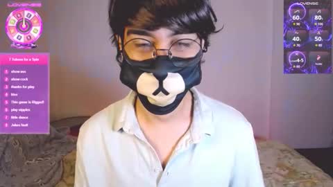 Snapshot of yuniorb chatting on December 19, 3:46 am the puppy boy online show from December 19, 3:46 am