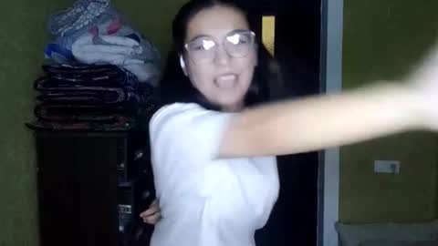 Yuna online show from December 3, 1:53 pm