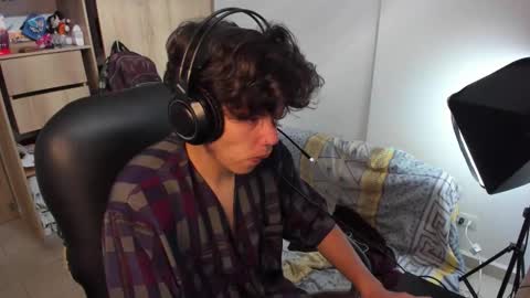 Snapshot of yurii_moody chatting on November 6, 6:31 pm yurii_moody online show from November 6, 6:31 pm