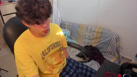 Snapshot of yurii_moody chatting on November 10, 6:40 pm yurii_moody online show from November 10, 6:40 pm