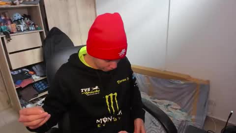 Snapshot of yurii_moody chatting on November 14, 7:23 pm yurii_moody online show from November 14, 7:23 pm