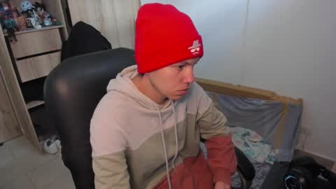 Snapshot of yurii_moody chatting on November 16, 5:18 pm yurii_moody online show from November 16, 5:18 pm