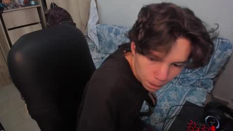 Snapshot of yurii_moody chatting on November 30, 5:28 pm yurii_moody online show from November 30, 5:28 pm