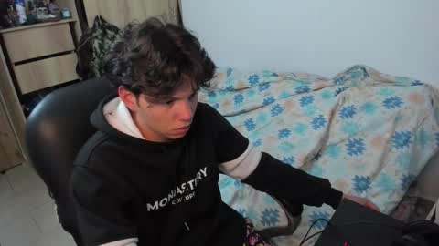 yurii_moody online show from January 10, 12:23 am