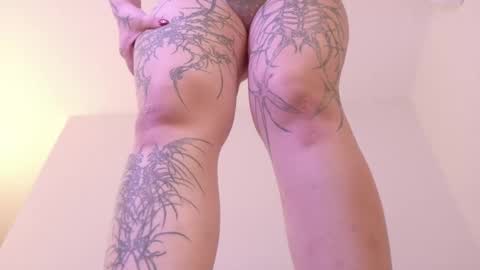 Hi My name Yuriko online show from January 5, 5:27 pm