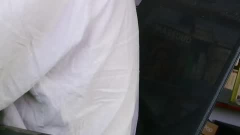 Snapshot of yvanbonar181018 chatting on September 28, 2:55 pm yvanbonar181018 online show from September 28, 2:55 pm