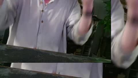 Snapshot of yvanbonar181018 chatting on October 1, 7:58 am yvanbonar181018 online show from October 1, 7:58 am