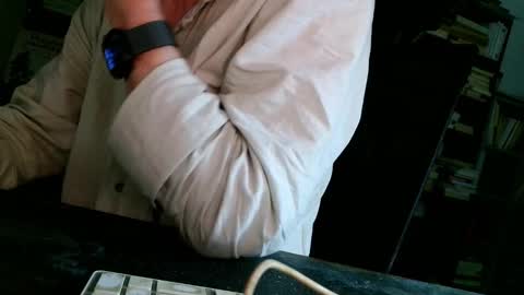 Snapshot of yvanbonar181018 chatting on October 2, 1:45 am yvanbonar181018 online show from October 2, 1:45 am