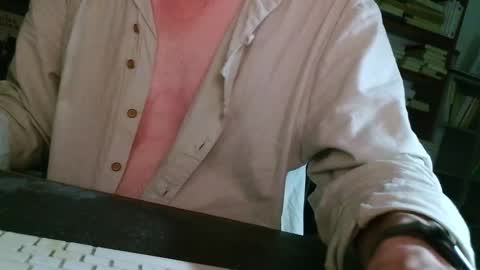 Snapshot of yvanbonar181018 chatting on October 3, 3:14 am yvanbonar181018 online show from October 3, 3:14 am