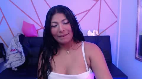 yvanna__smith online show from March 2, 3:30 am