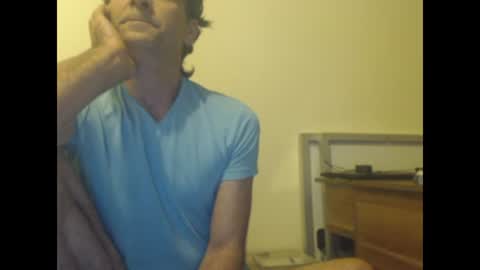 Snapshot of yvesstorm5 chatting on December 28, 6:18 pm yvesstorm5 online show from December 28, 6:18 pm
