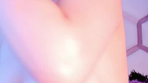 yvi online show from February 10, 12:37 am