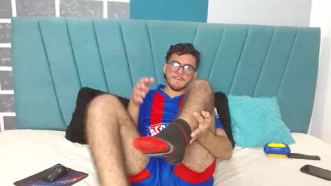 Snapshot of zac_golden chatting on December 5, 1:03 am Zack online show from December 5, 1:03 am