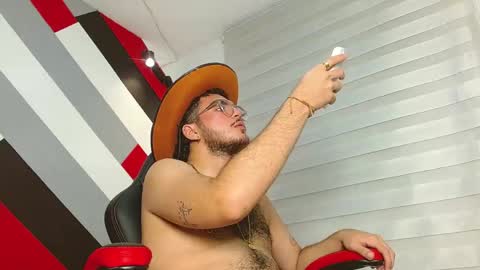 Zack  online show from April 18, 2:04 am