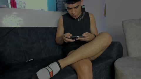 zac online show from February 5, 8:04 pm