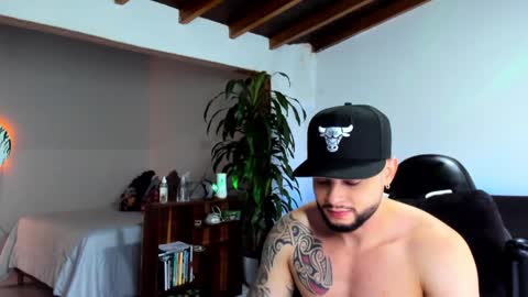 Zac  Jhordan online show from January 17, 2:07 pm