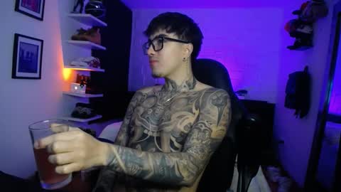 zac_muller1 online show from February 21, 7:09 am