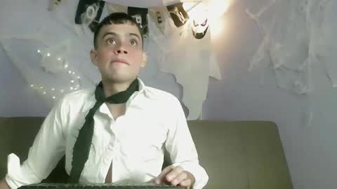 ZACARIAS online show from October 26, 3:45 am