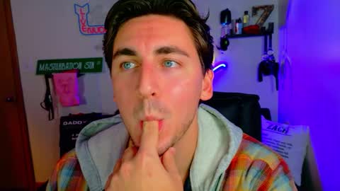 Zach Rhyder online show from November 27, 2:13 am