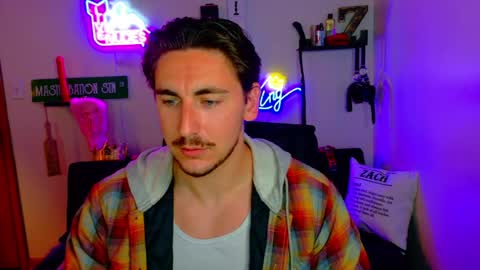 Zach Rhyder online show from May 12, 2:19 am