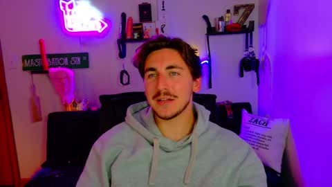 Zach Rhyder online show from May 13, 2:09 am