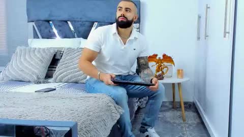 Richard online show from February 14, 2:36 pm