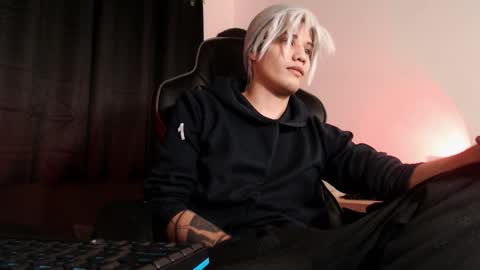 Snapshot of zack_morgan chatting on December 21, 3:57 am zack_morgan online show from December 21, 3:57 am