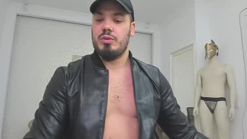 Snapshot of zackconnorsx chatting on December 5, 12:55 pm Zack online show from December 5, 12:55 pm