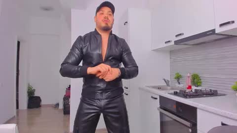 Snapshot of zackconnorsx chatting on February 14, 11:20 pm Zack online show from February 14, 11:20 pm