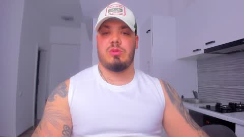 Snapshot of zackconnorsx chatting on April 19, 8:55 pm Zack online show from April 19, 8:55 pm
