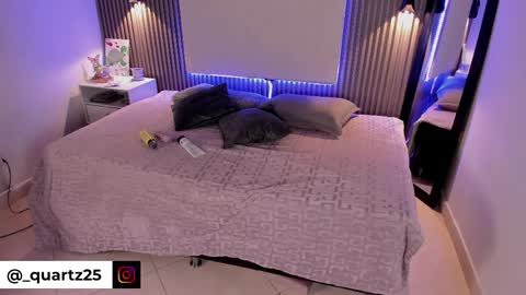 zafira online show from March 31, 12:05 pm