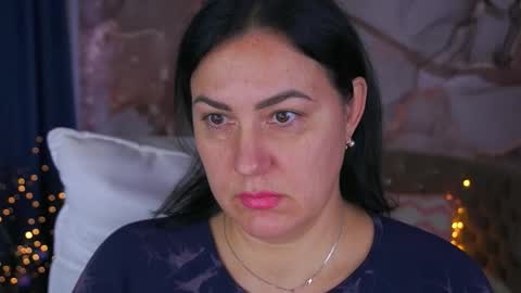 Zafiramoonn online show from November 3, 7:53 am