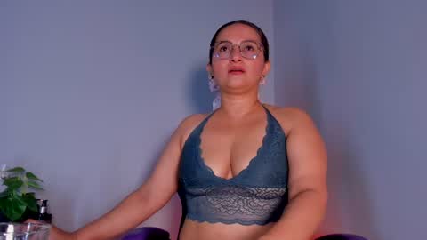 Snapshot of zafiro__brown chatting on June 14, 4:14 am Zafiro Brown online show from June 14, 4:14 am