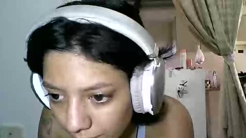 Snapshot of zafiro_rubi chatting on May 20, 3:07 pm Zafiro online show from May 20, 3:07 pm