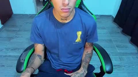 BiG Zafiro online show from March 31, 11:54 am