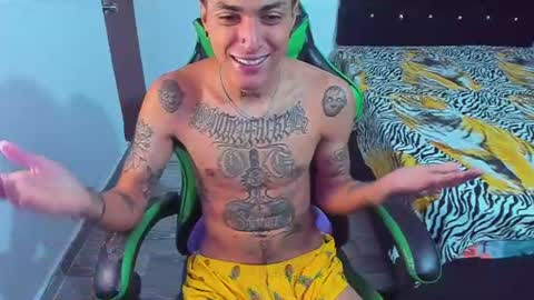 Snapshot of zafirocum chatting on June 29, 1:55 pm BiG Zafiro online show from June 29, 1:55 pm