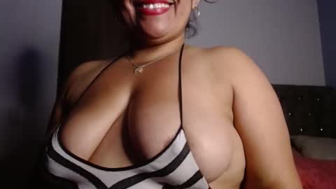 Snapshot of zahi_willx chatting on September 22, 3:19 am Zahi ... wants to play with everyone...yessss online show from September 22, 3:19 am