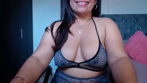 Snapshot of zahi_willx chatting on December 2, 2:34 pm Zahi ... wants to play with everyone...yessss online show from December 2, 2:34 pm