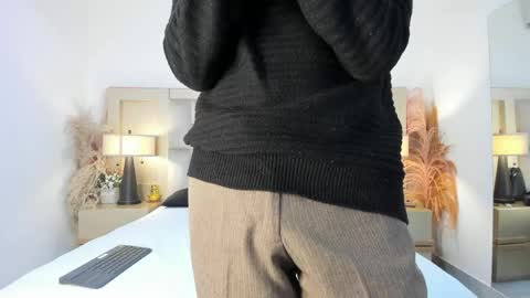 zahir_ashar online show from March 28, 11:59 pm