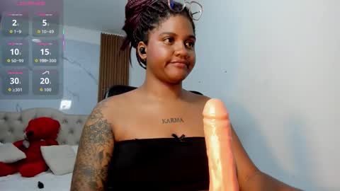 zahra_rose online show from March 6, 11:45 pm